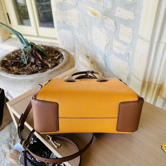 Michael Kors Mercer medium belted leather satchel handbag purse NWT Authentic - Picture 6 of 9